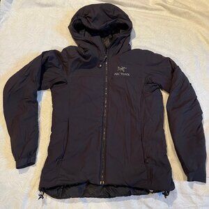 arc'teryx atom sv hoody - women's small - black